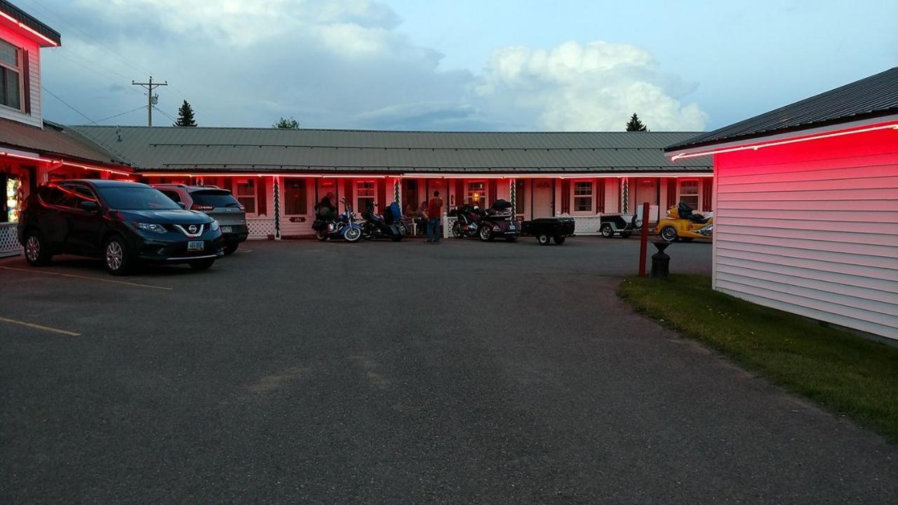 Trail Riders Motel Грэнби Экстерьер фото