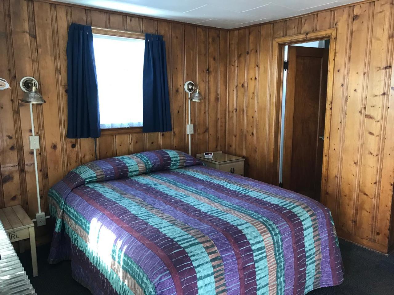 Trail Riders Motel Грэнби Экстерьер фото