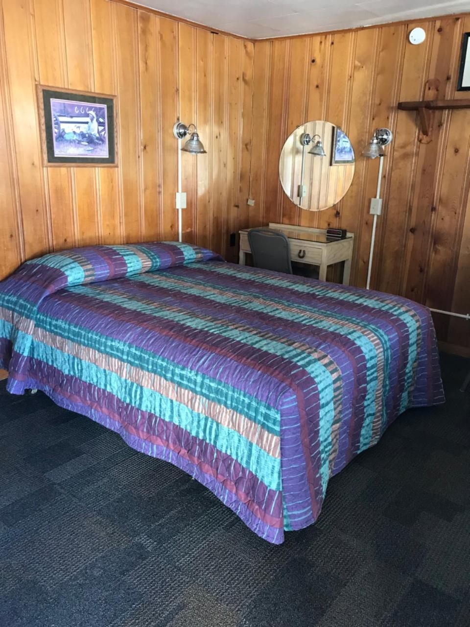 Trail Riders Motel Грэнби Экстерьер фото